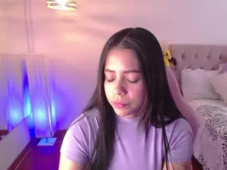 chiiaraa's Live Sex Cam Show