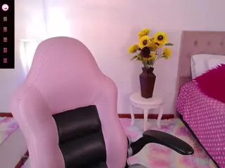 chiiaraa's Live Sex Cam Show