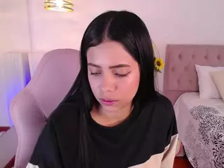 chiiaraa's Live Sex Cam Show