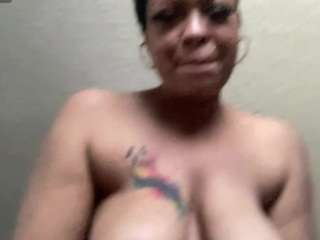 cocanutty live cam