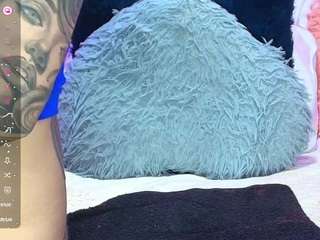hannahot69 Live Webcam on CamSoda