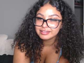 Lia L