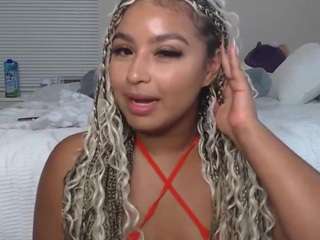 Lia L