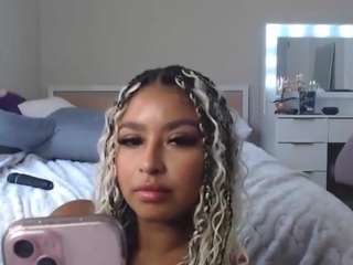 Lia L