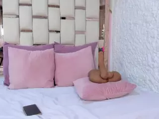 Chantal's Live Sex Cam Show