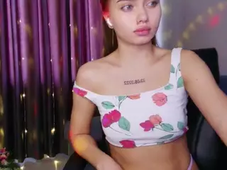 Poulinn's Live Sex Cam Show