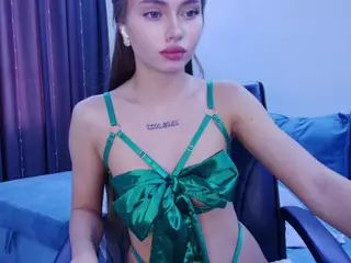 Poulinn's Live Sex Cam Show