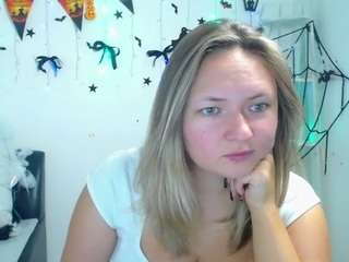 sallyverda webcam