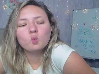 sallyverda from CamSoda is Freechat