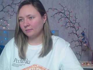 sallyverda's CamSoda show and profile