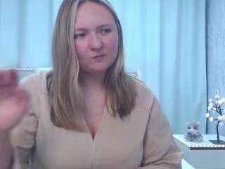 SallyVerda live cam on CamSoda