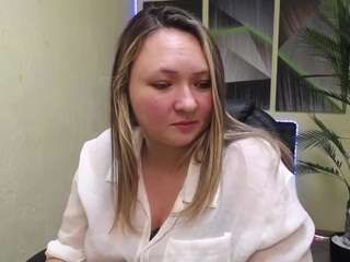 sallyverda live profile