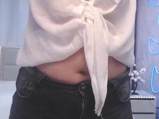 SallyVerda live webcam show