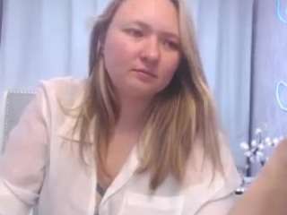 SallyVerda live webcam show