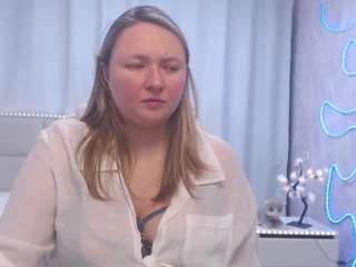 SallyVerda live webcam show