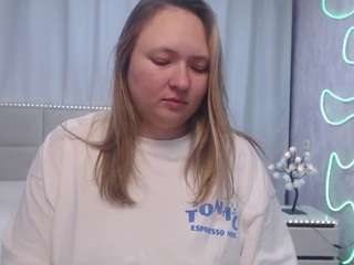 SallyVerda live cam preview