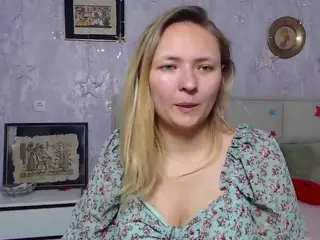 SallyVerda's Live Sex Cam Show