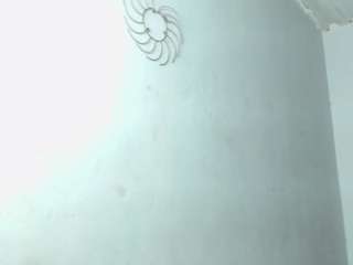 sexyslimcat webcam model