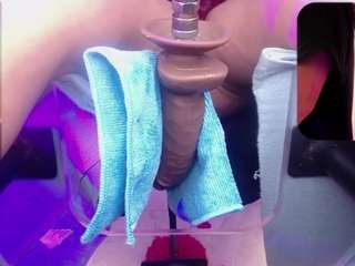 ahytana's CamSoda show and profile