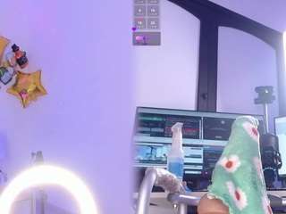 ahytana's live room