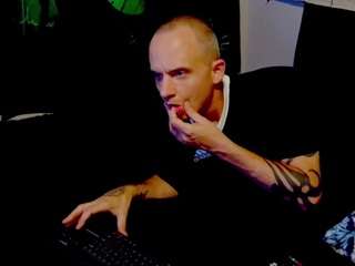 shadowvmyers's live room