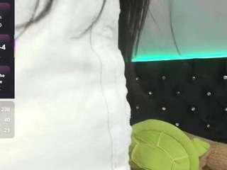 le modèle kagomi01 est en webcam porno dans un show sur le site camsoda, il possède les tags suivants: anal-toys,average,black-hair,brown-eyes,dirty talk,no drinking,no smoking,orgasm,spank,tattoos,tease,tiny tits,hd,small-tits