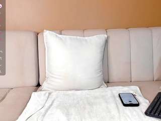 Live webcam model cata-lopez1 on Soda Cams