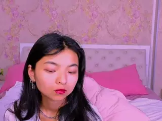 ShyKira's Live Sex Cam Show