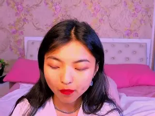 ShyKira's Live Sex Cam Show