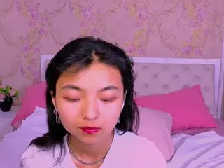 ShyKira's Live Sex Cam Show