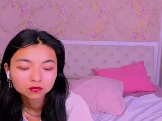 ShyKira's Live Sex Cam Show