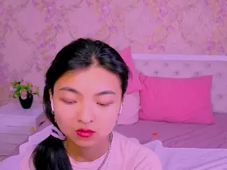 ShyKira's Live Sex Cam Show