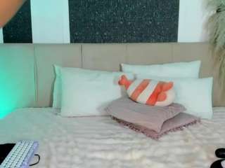 alaia-manson's CamSoda show and profile