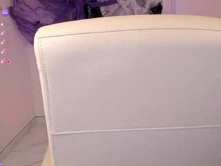 bubble-gum webcam model