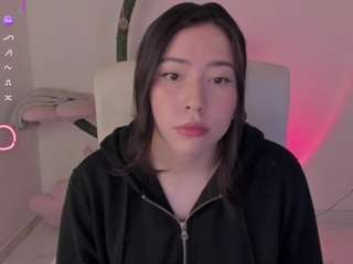 le modèle bubble-gum est en webcam porno dans un show sur le site camsoda, il possède les tags suivants: ahegao,pussy,ass,lush,natural,no smoking,orgasm,pov,saliva,handjob,sexy,shaved-pussy,skinny,spank,strip,toys,wet,hazel eyes,lovense,fuck machine