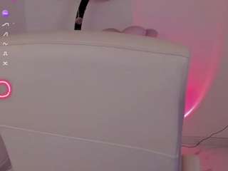 bubble-gum webcam model