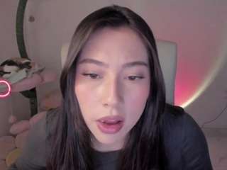 bubble-gum Sex Cam Show
