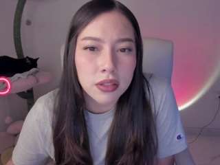 bubble-gum Sex Cam Show