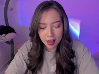 bubble-gum Sex Cam Show
