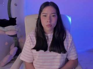 Bubble-gum live cam preview