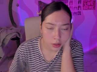 Bubble-gum's cam show statistics and live stream