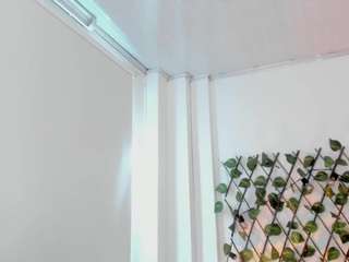 Live webcam model victoria-becker on Soda Cams