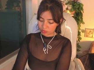 le modèle victoria-becker est en webcam porno dans un show sur le site camsoda, il possède les tags suivants: ahegao,strip,naked,ass,pussy,shaved pussy,skinny,small-ass,spank,squirter,striptease,lovense,student,tattoos,tease,teen 18,toys,twerk,voyeur,young-adult