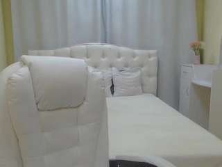 KaraCriegs live webcam show