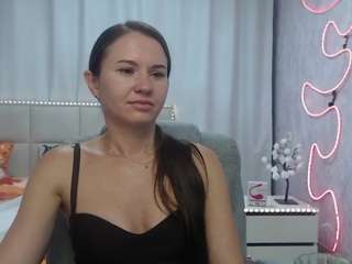 KaraCriegs live cam preview