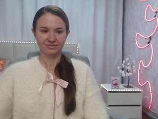 KaraCriegs live cam preview