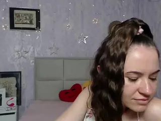 KaraCriegs's Live Sex Cam Show