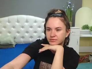 KaraCriegs's Live Sex Cam Show