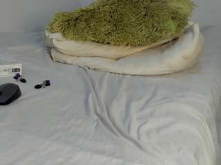 maya-graham's CamSoda show and profile