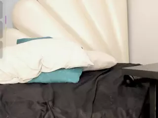 Maya-Graham's Live Sex Cam Show